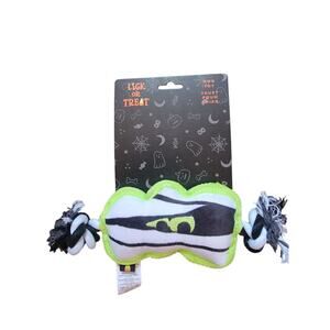 NWT Lick Or Treat Dog Pup BOO Toy Squeakie Rope Halloween